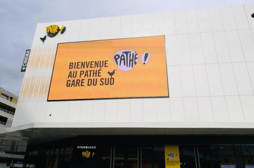 Leilighet A Terrasse Ensoleillee & Parking A La Gare Du Sud Nice
