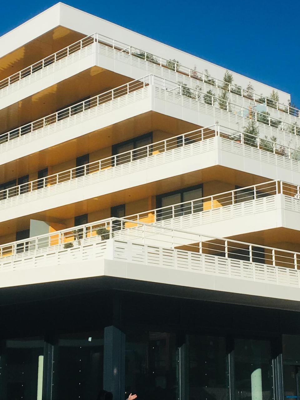 A Terrasse Ensoleillee & Parking A La Gare Du Sud Nice