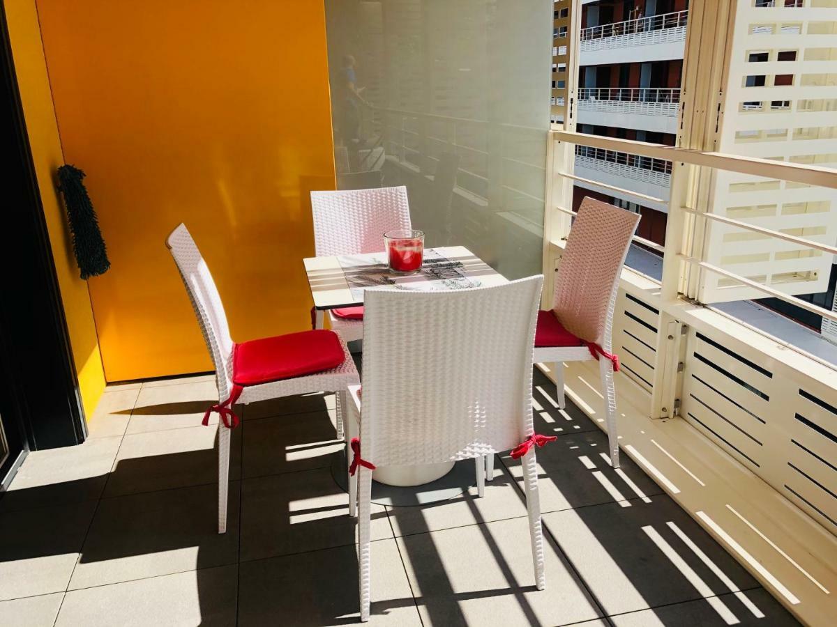 A Terrasse Ensoleillee & Parking A La Gare Du Sud Leilighet